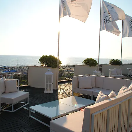 Il Negresco 4* Форте-деи-Марми